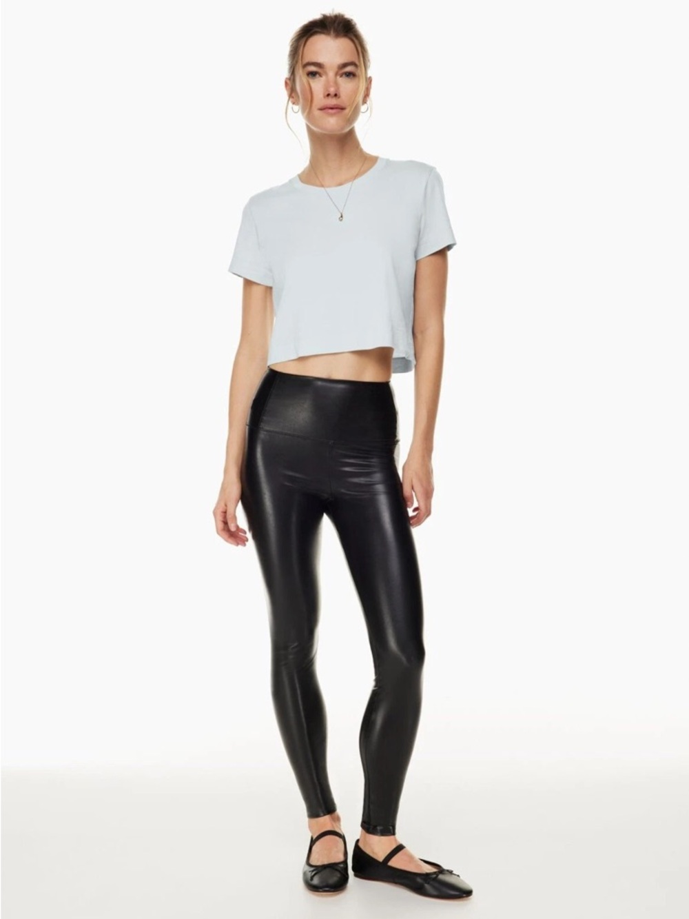 NWT Wilfred Free Aritzia Faux Leather Leggings Small Black Daria Vegan Pants
